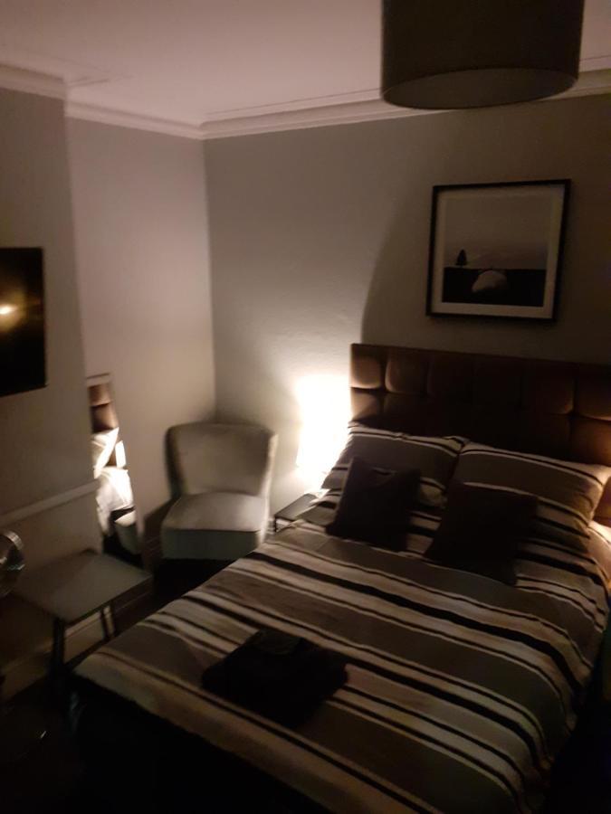 Caversham Lodge Reading Eksteriør billede
